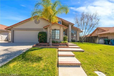 Photo of 22711 Queensbury Ct, Wildomar, CA 92595 (MLS # SW26060198)