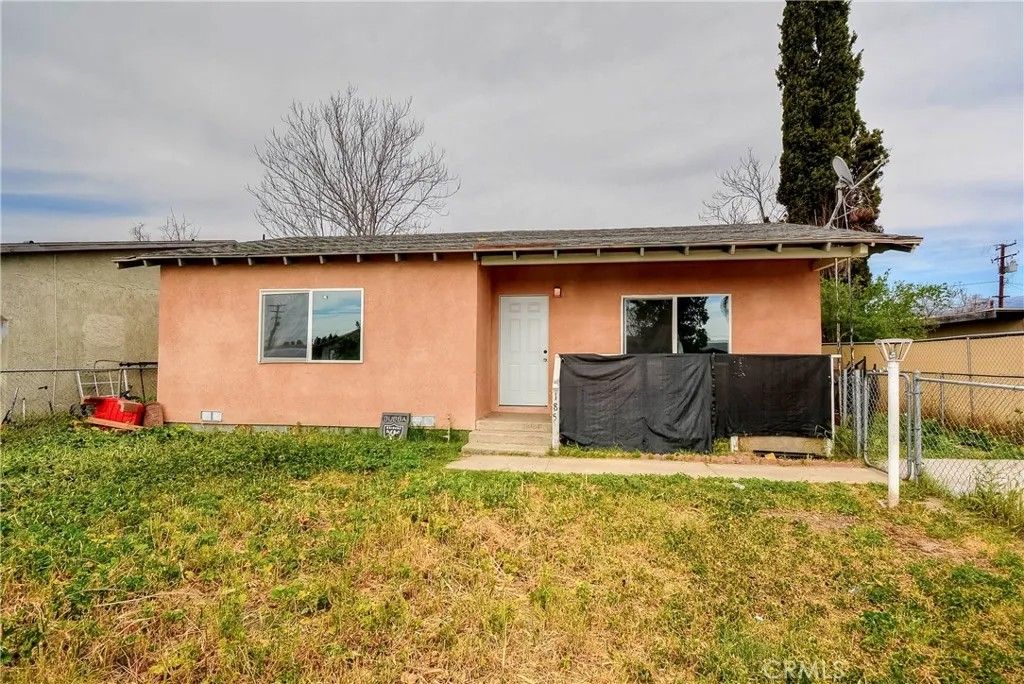 Photo of 185 N Scovell, San Jacinto, CA 92583 (MLS # CV26064754)
