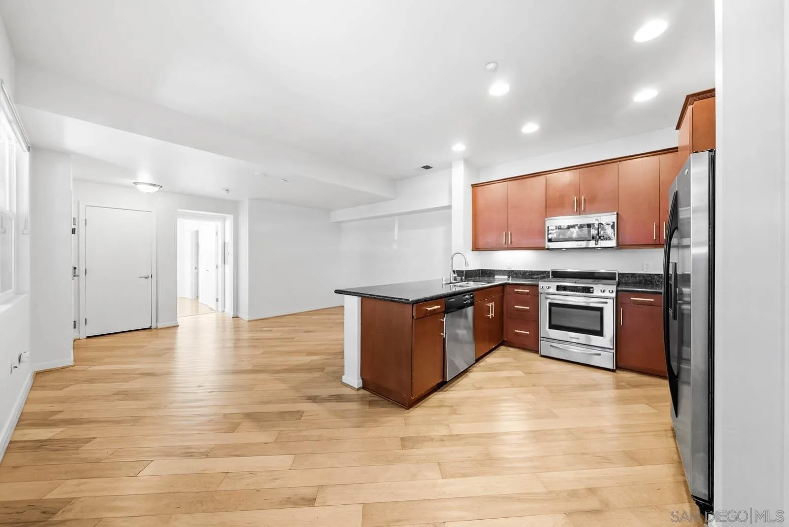 3687 4Th Ave 101