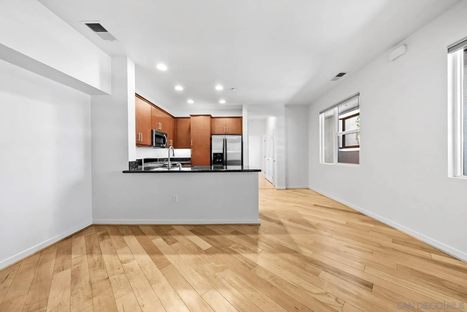 3687 4Th Ave 101
