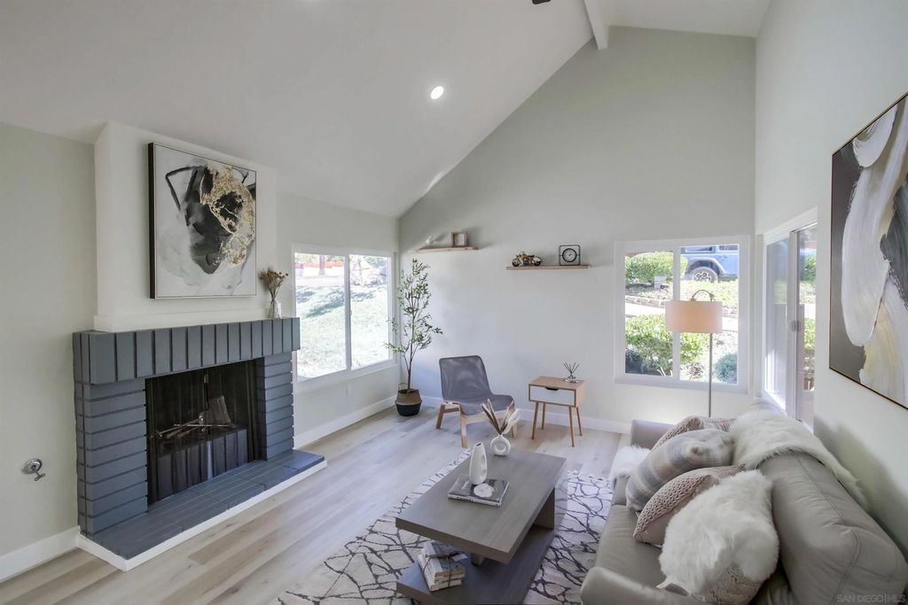 Photo of 10690 Esmeraldas Drive, San Diego, CA 92124 (MLS # 2600780)