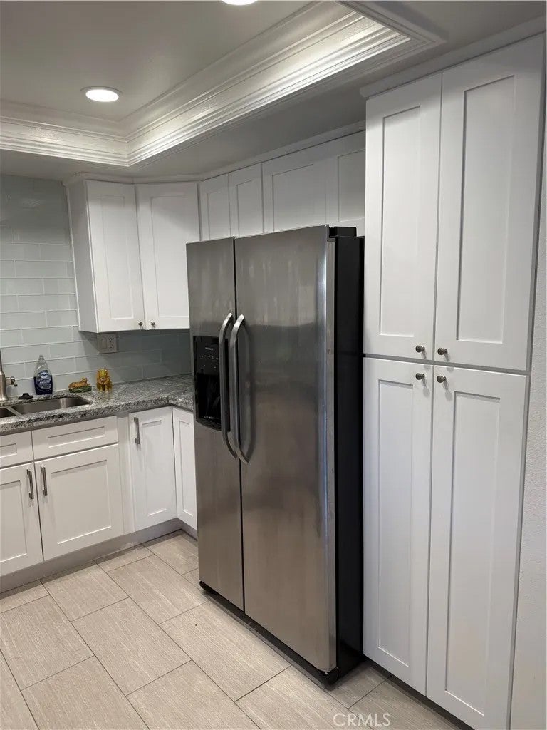 8877 Tulare Drive 314B