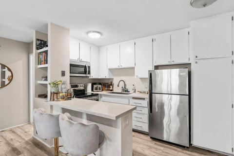 Photo of 6354 Rancho Mission Rd #517, San Diego, CA 92108 (MLS # 260024504)