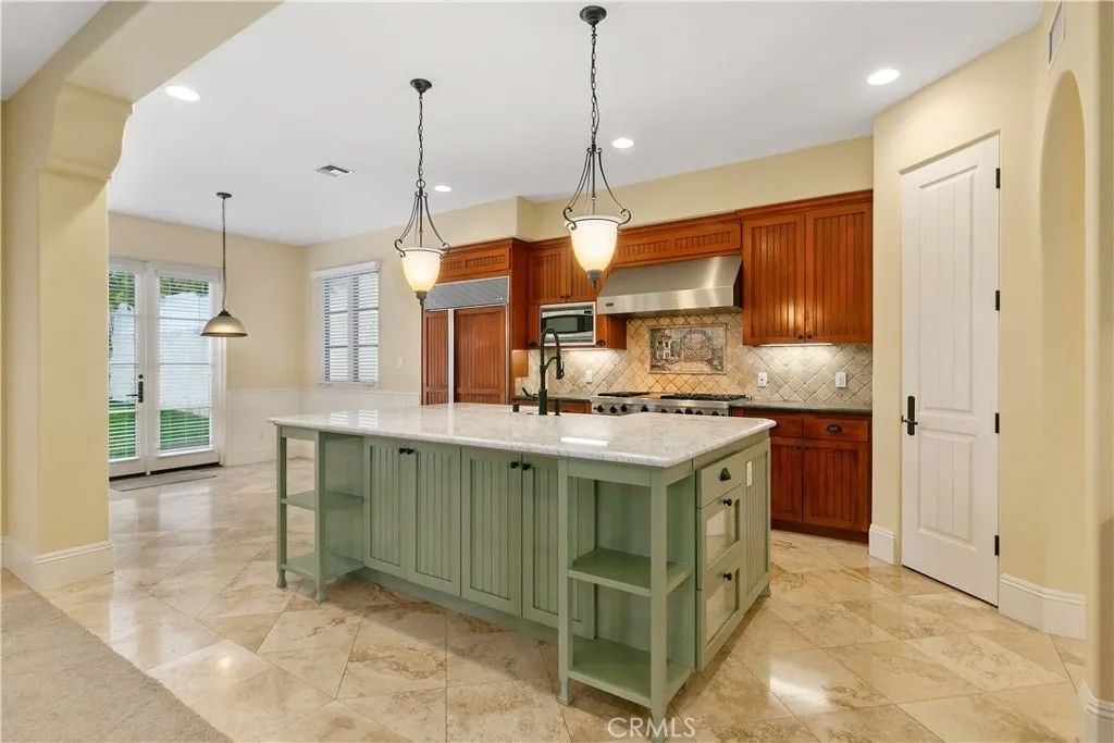 Photo of 633 21st St, Hermosa Beach, CA 90254 (MLS # SB25274454)