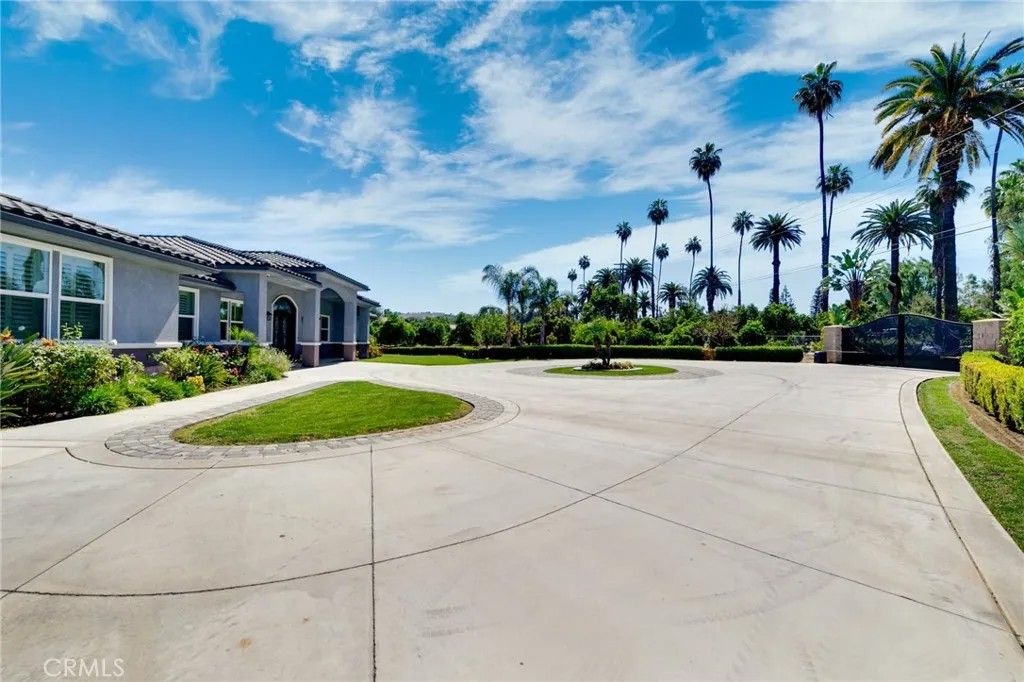 Photo of 2085 Gratton St, Riverside, CA 92504 (MLS # PW26044866)