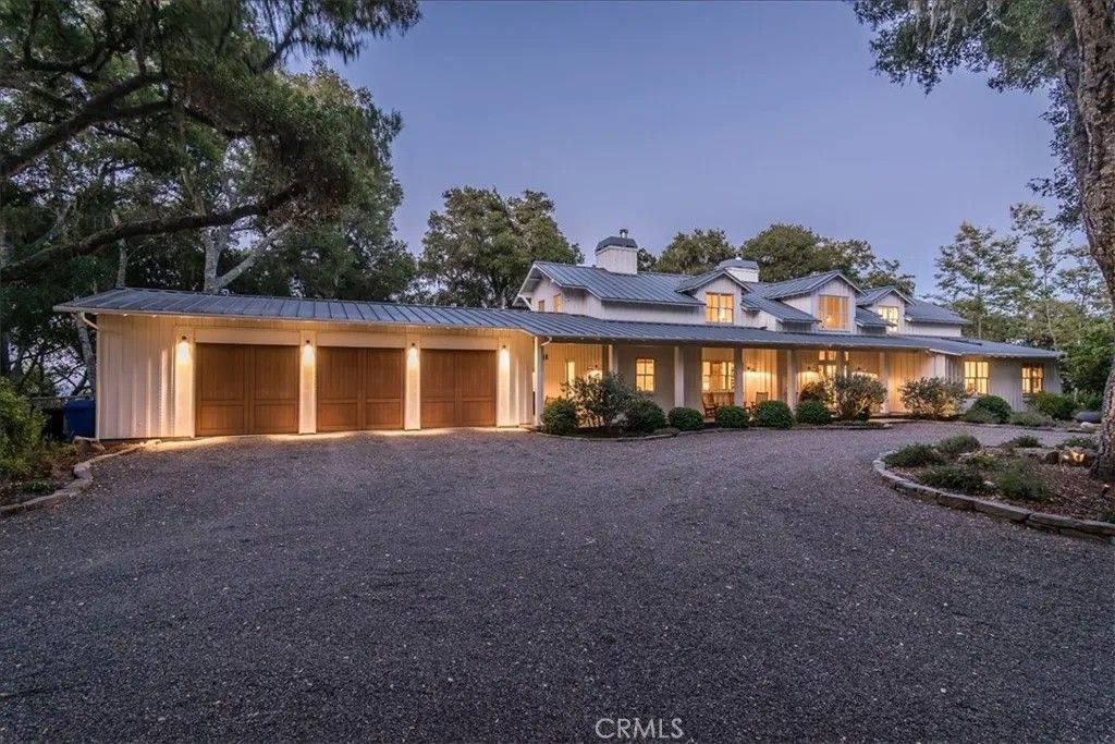 Photo of 3210 Cloudy Meadow Road, Templeton, CA 93465 (MLS # SC26064687)