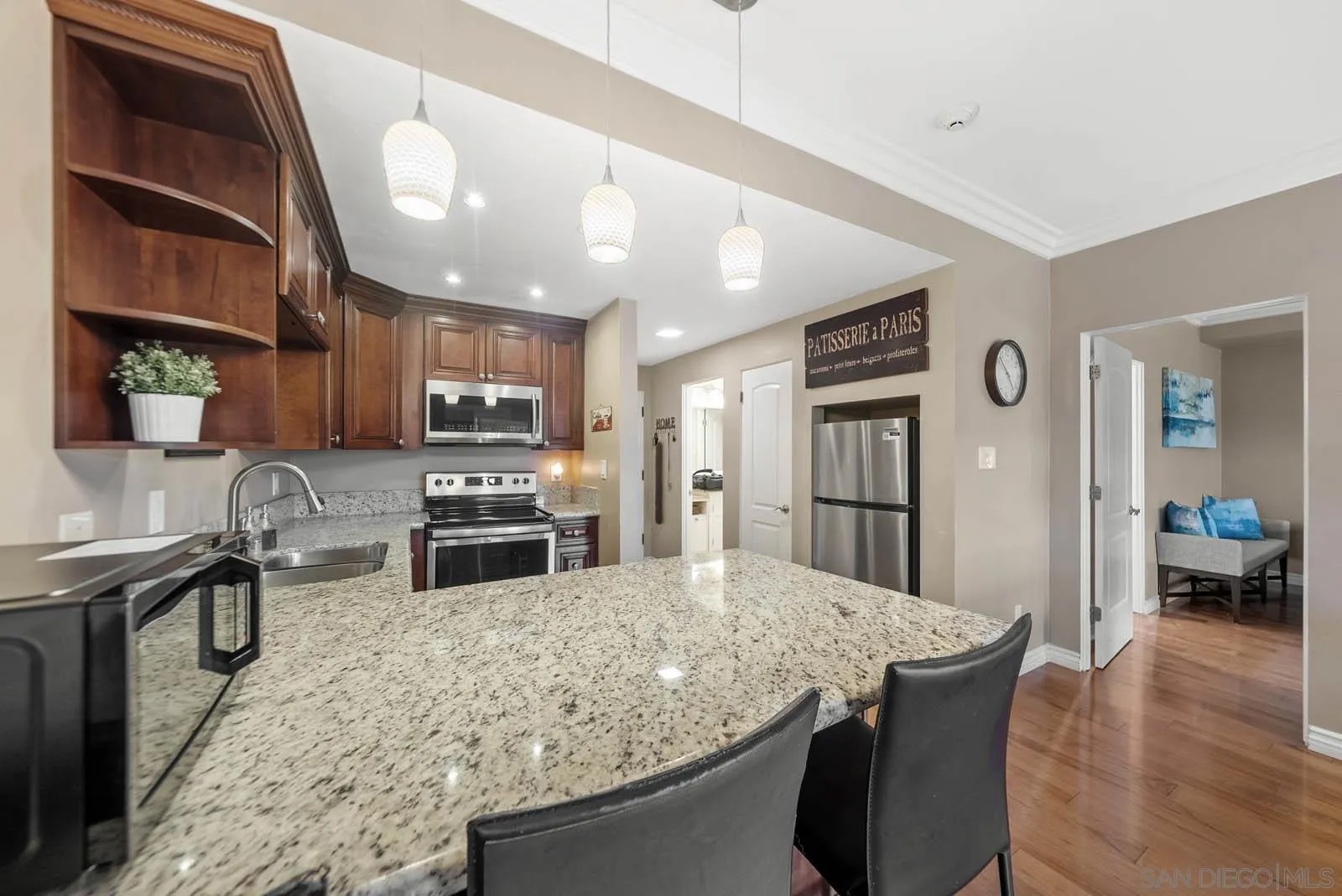 2005 Costa Del Mar Rd 636