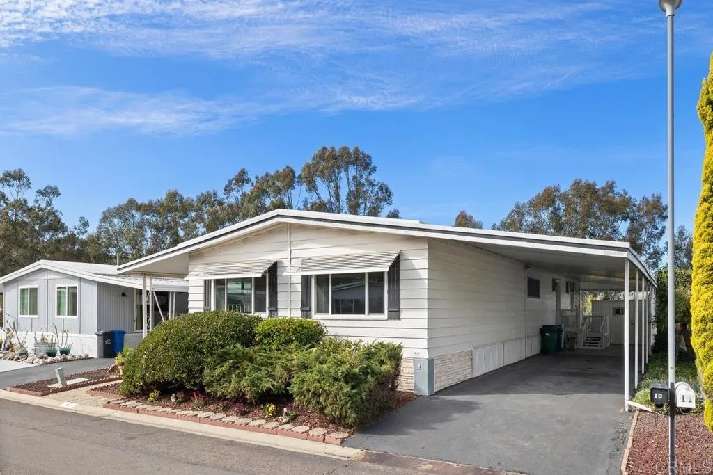 7467 Mission Gorge SPC 10