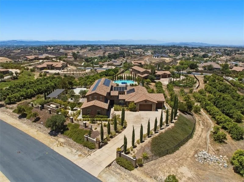 41987 Arbor Glen