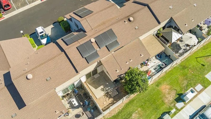 239 Eveningside