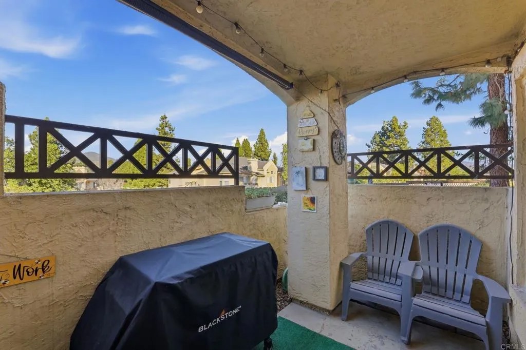 2083 Lakeridge Circle 104