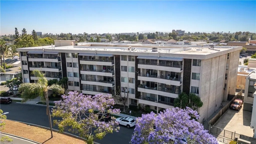 Photo of 4505 California Ave #402, Long Beach, CA 90807 (MLS # PW26157111)