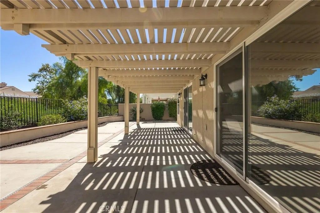 Photo of 39900 Corte Calanova, Murrieta, CA 92562 (MLS # SW25241145)