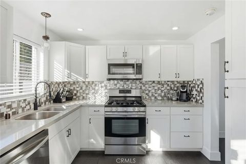 Tiny photo for 2005 phelan Lane, Redondo Beach, CA 90278 (MLS # GD26047300)