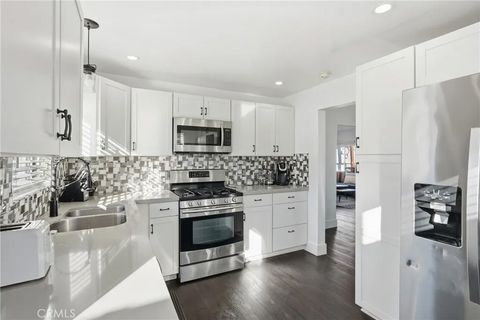 Tiny photo for 2005 phelan Lane, Redondo Beach, CA 90278 (MLS # GD26047300)