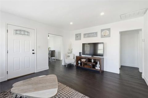 Tiny photo for 2005 phelan Lane, Redondo Beach, CA 90278 (MLS # GD26047300)