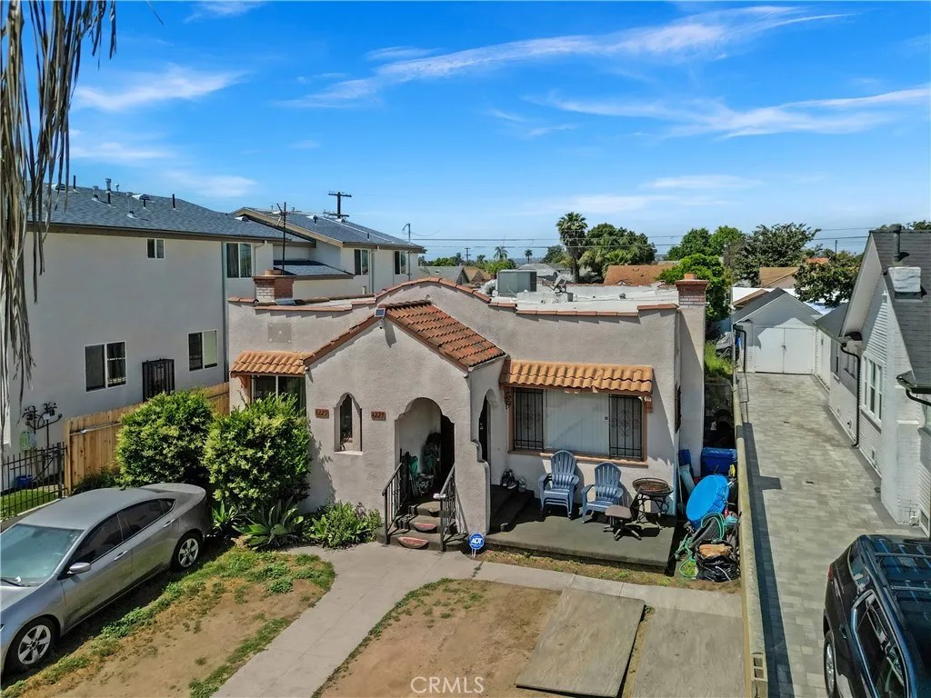 4227 Walton Avenue