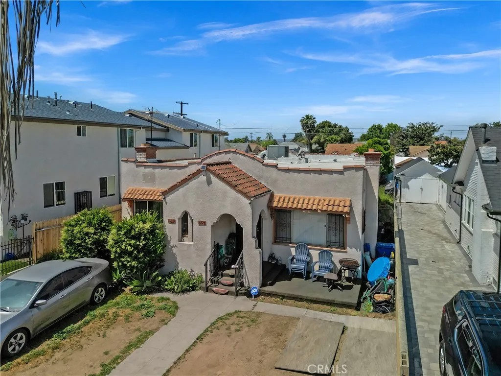 4227 Walton Avenue