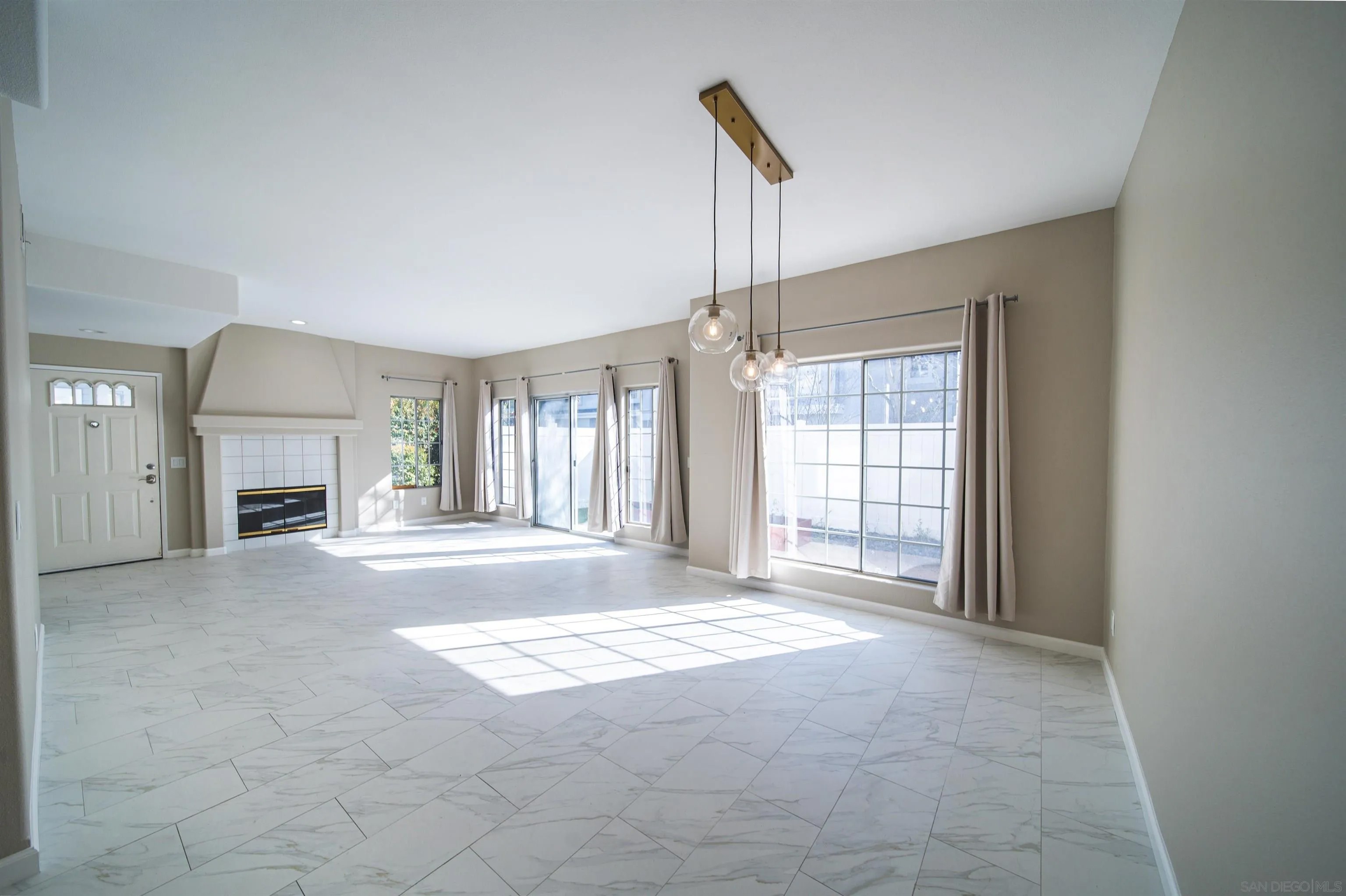 8625 Via Mallorca Unit C