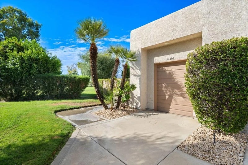 10305 Sunningdale Drive