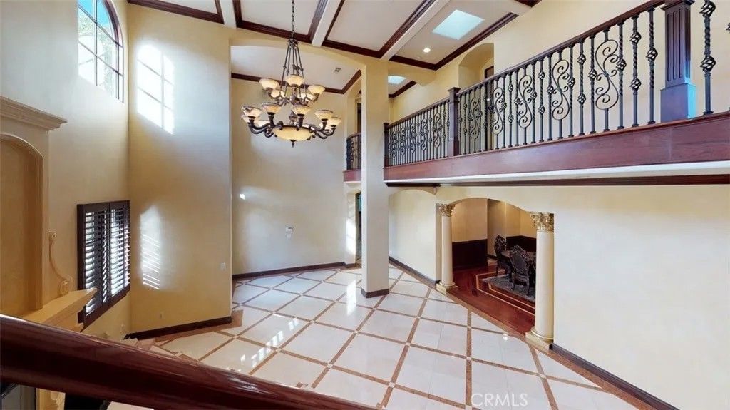 Photo of 903 10th Street, Manhattan Beach, CA 90266 (MLS # SB25278311)