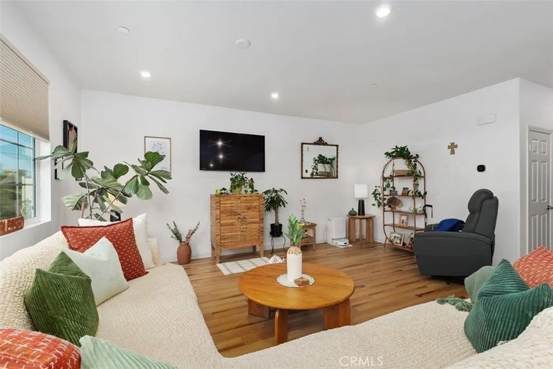 26852 Red Dr.