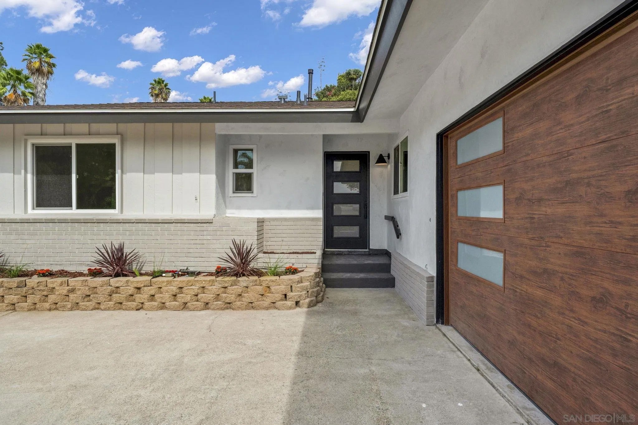5295 Joan Ct