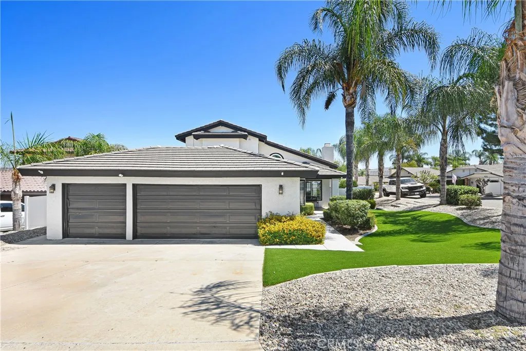 22982 Canyon Lake Dr. South
