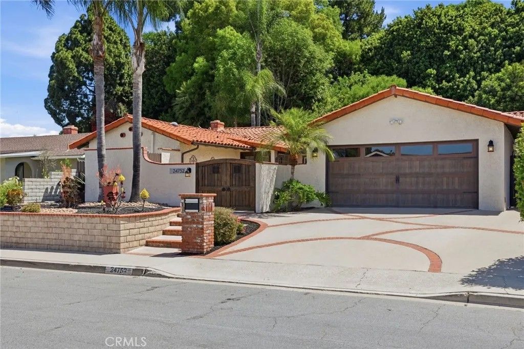 Photo of 24752 San Andres Ln, Mission Viejo, CA 92691 (MLS # OC26092179)