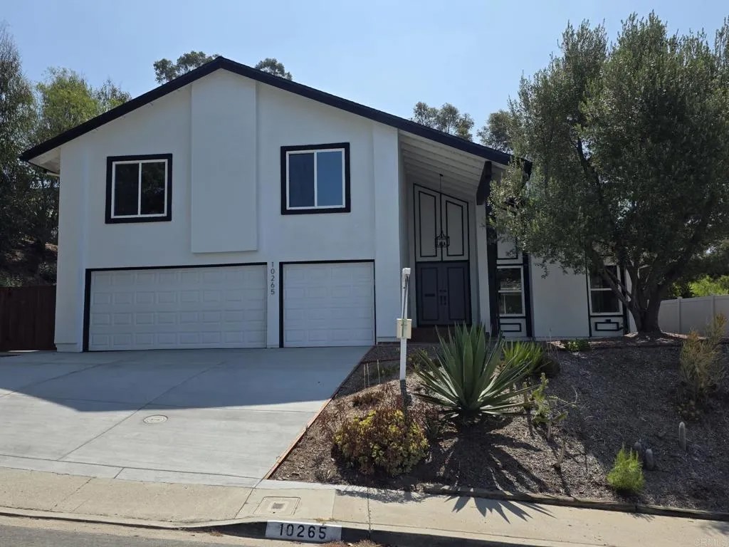 10265 Aviary Drive