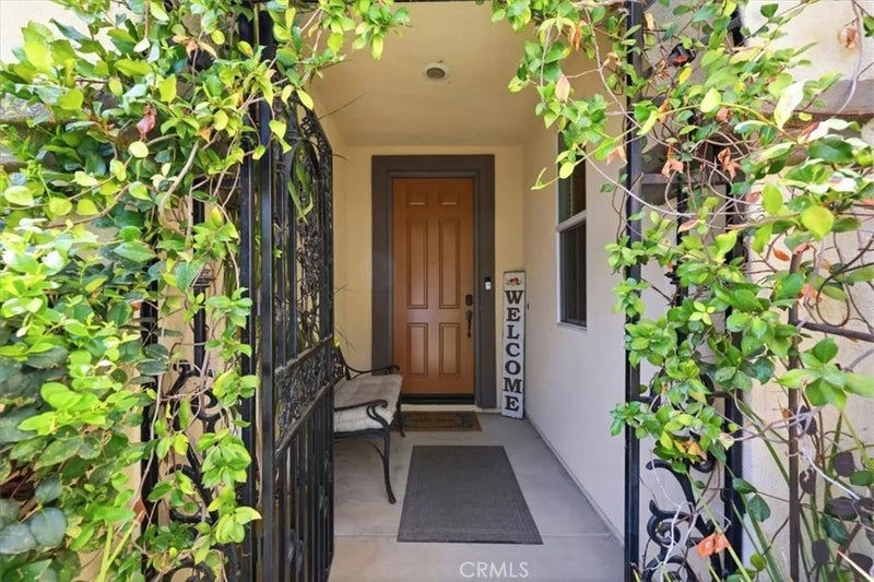 25241 Pacific Crest