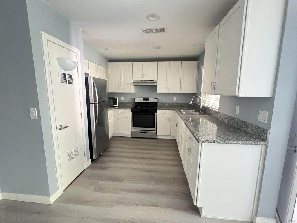 Photo of 4336 - 4338 53rd St #204, San Diego, CA 92115 (MLS # 250044611)