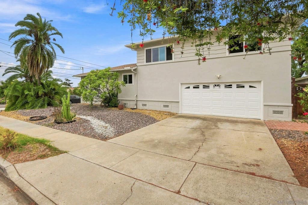 Photo of 189 Montebello St, Chula Vista, CA 91910 (MLS # 260019953)