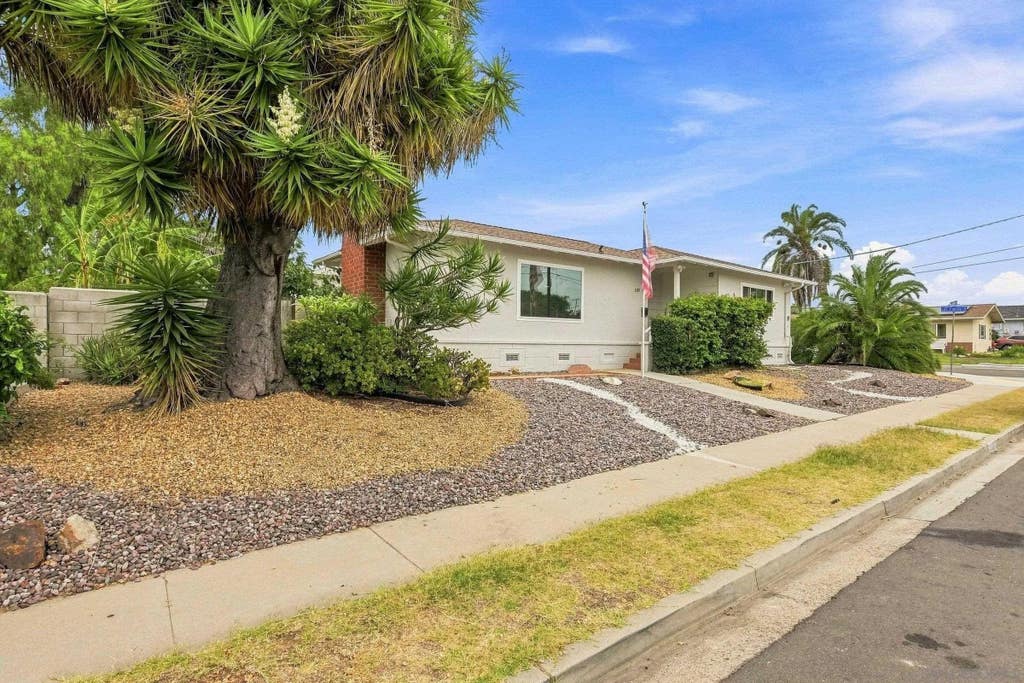 Photo of 189 Montebello St, Chula Vista, CA 91910 (MLS # 260019953)