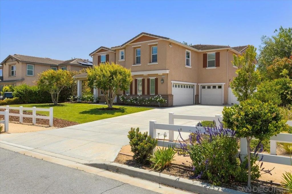 Photo of 5599 Chincoteague Ct, Oceanside, CA 92057 (MLS # 260011372)