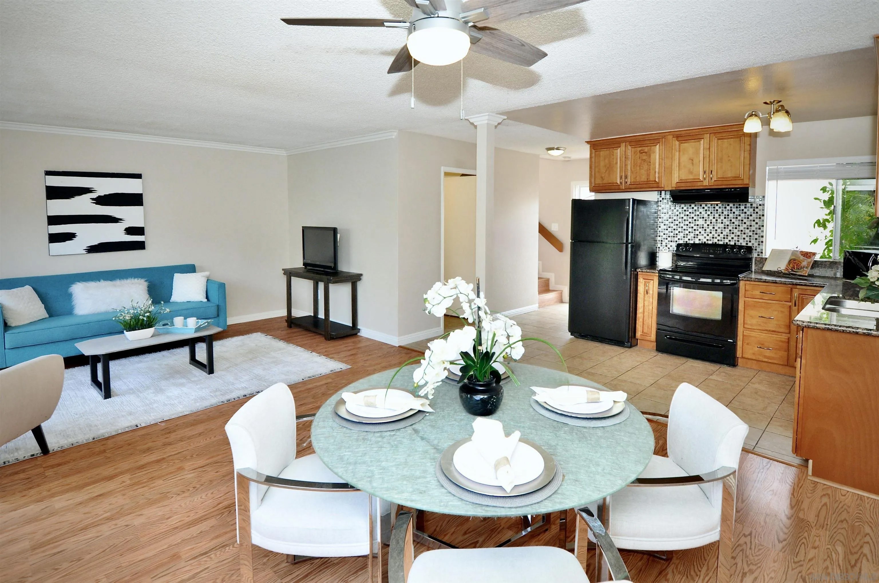 8026 Linda Vista Rd 1N