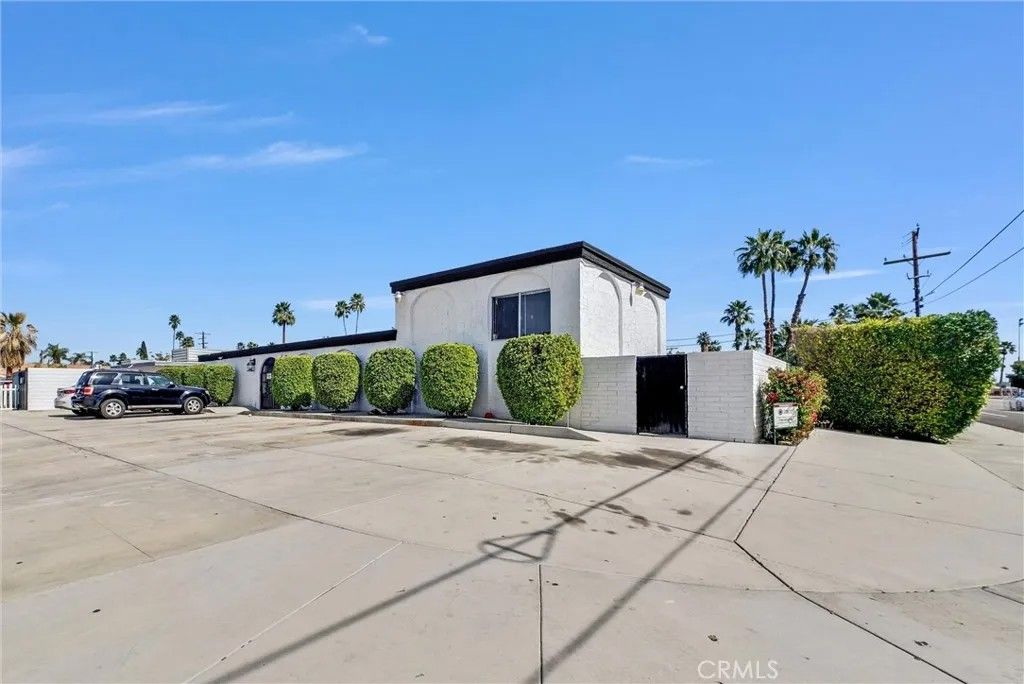 Photo of 1900 E Baristo Road, Palm Springs, CA 92262 (MLS # CV26045872)