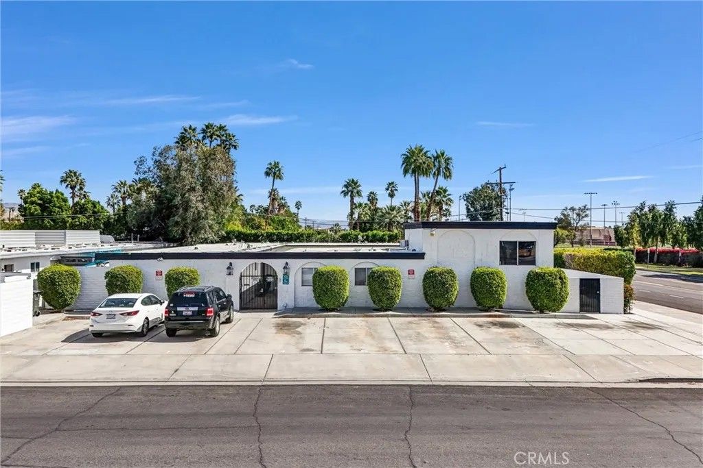 Photo of 1900 E Baristo Road, Palm Springs, CA 92262 (MLS # CV26045872)