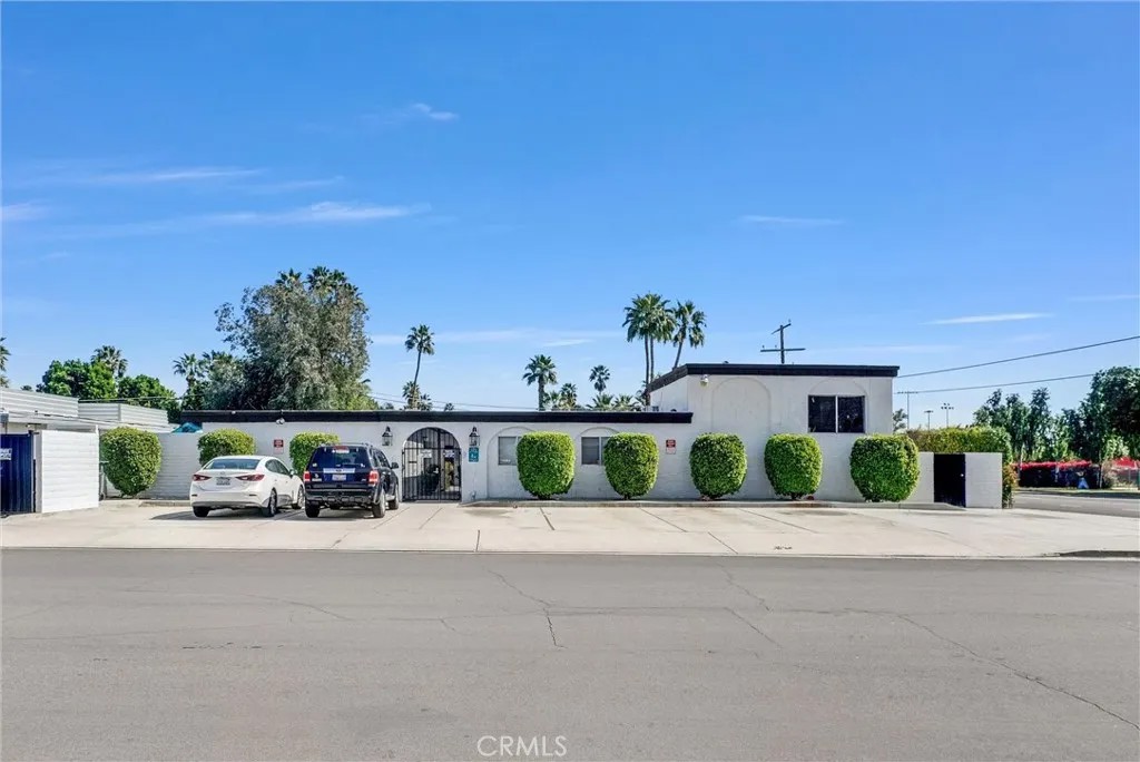 1900 E Baristo Road