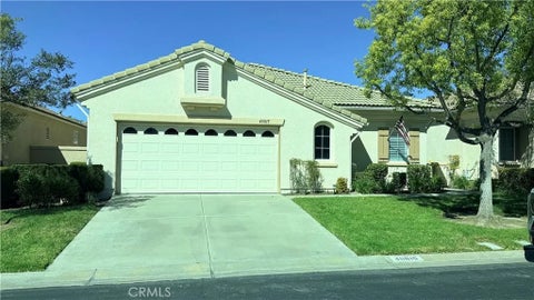 Photo of 40015 Via Oporta, Murrieta, CA 92562 (MLS # SW26223095)