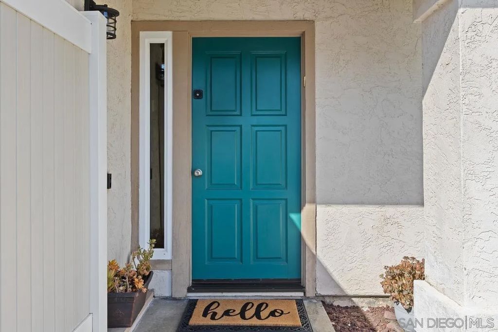 Photo of 17926 Cassia Pl, San Diego, CA 92127 (MLS # 260006023)