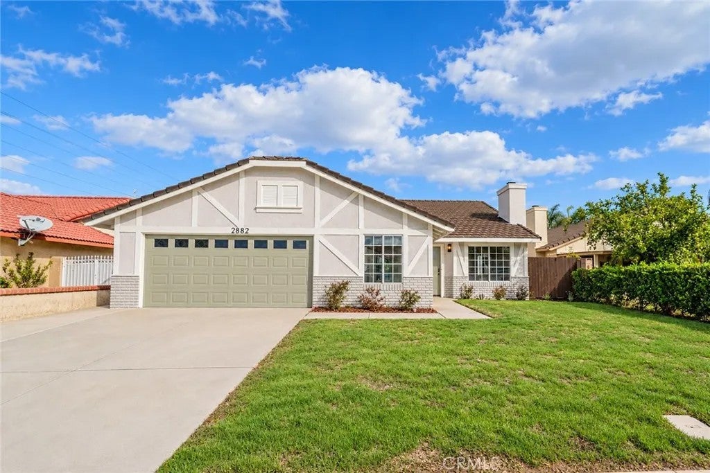 Photo of 2882 Pleasant Court, Rialto, CA 92376 (MLS # WS26227835)