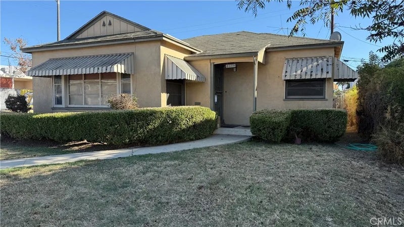 1802 W 35th Place