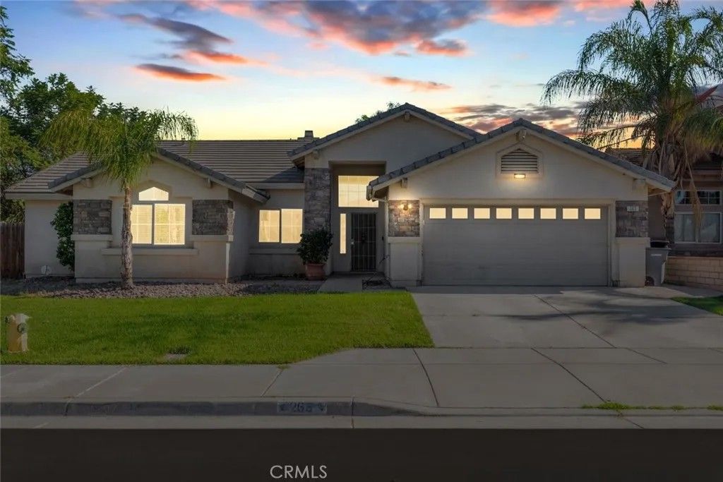 Photo of 263 Galiceno Dr, San Jacinto, CA 92582 (MLS # SW25255043)