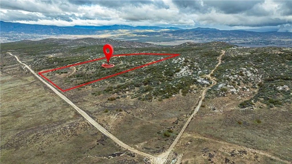 Photo of 12 Nicholson Springs, Anza, CA 92539 (MLS # SW25261871)