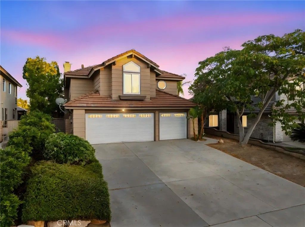 Photo of 40132 White Leaf Ln, Murrieta, CA 92562 (MLS # SW25235224)