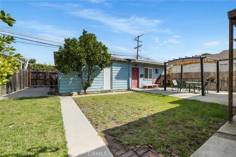 Tiny photo for 5358 Inglewood Boulevard, Culver City, CA 90230 (MLS # SR25246811)