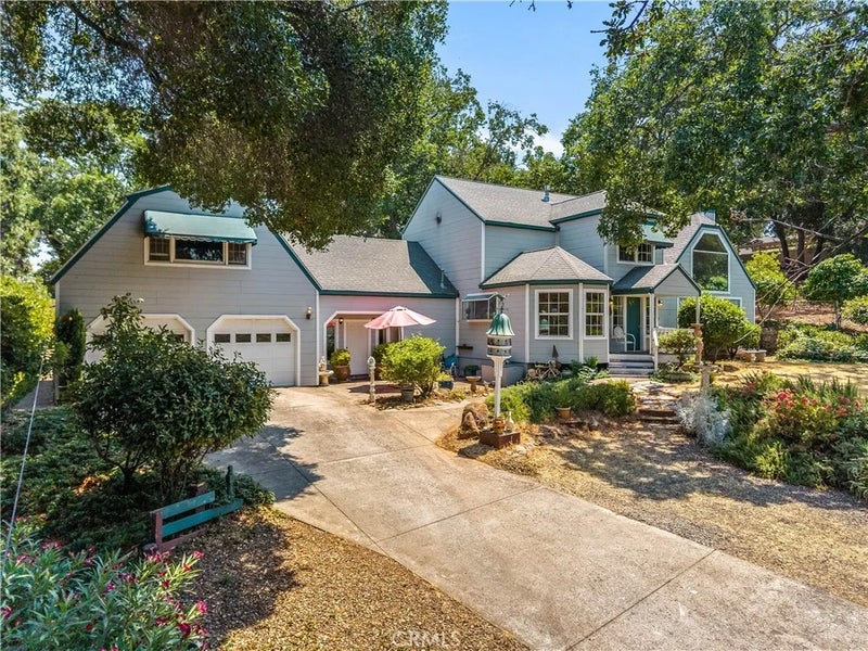 1940 Westlake Drive