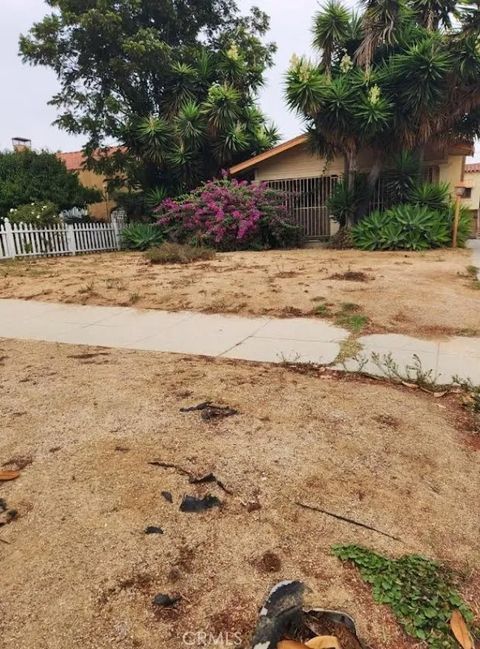 Photo of 5714 10th, Los Angeles, CA 90043 (MLS # IG25278922)