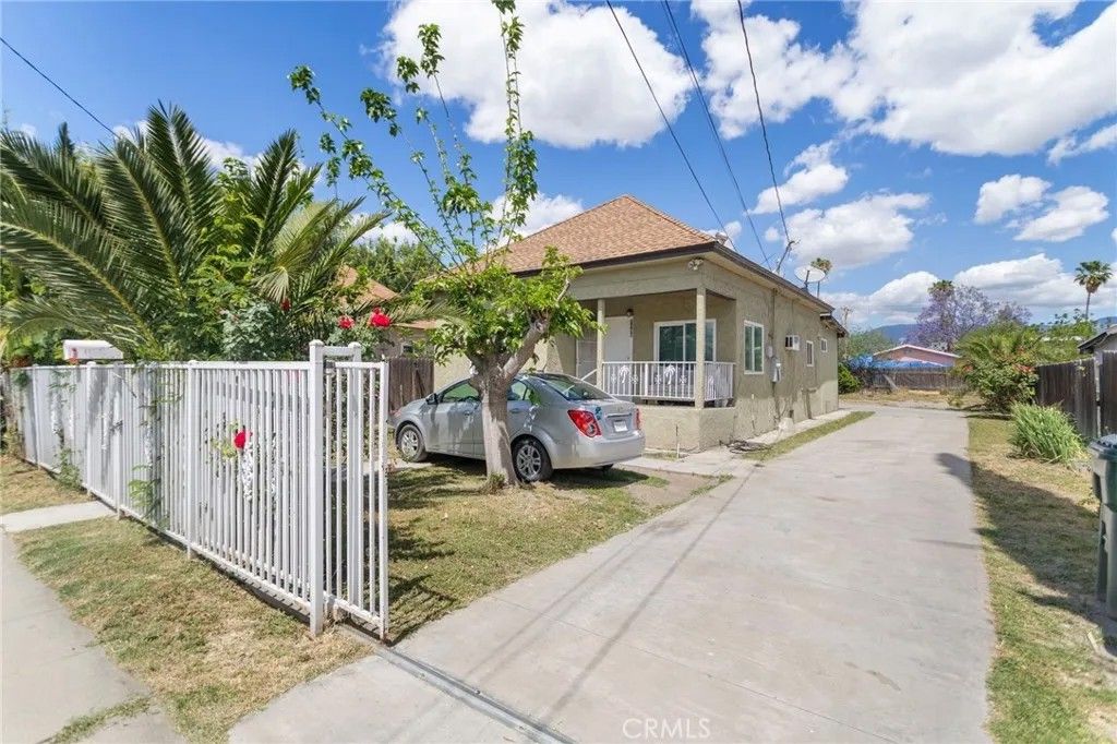 Photo of 1150 W Victoria Street, San Bernardino, CA 92411 (MLS # PW26077903)